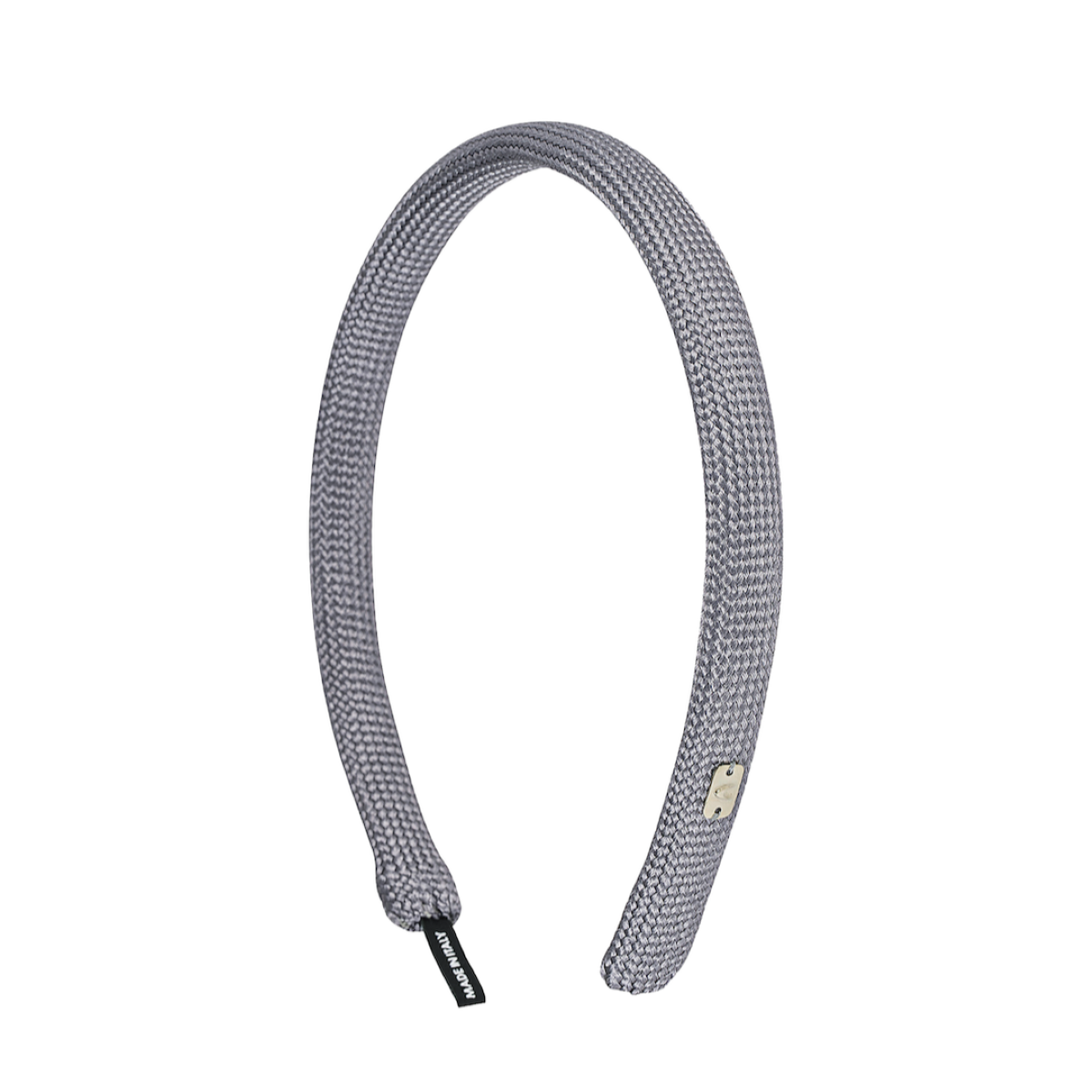 オールシーズン身につけられるスタンダードシリーズ